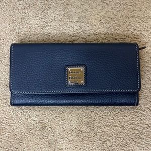 Large Dooney & Bourke Midnight Blue Leather Wallet